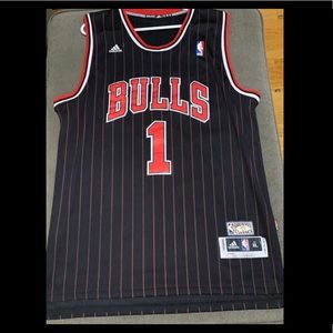 Derrick Rose Bulls Jersey